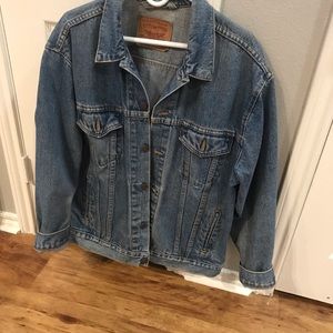 Vintage oversized levi’s denim jacket